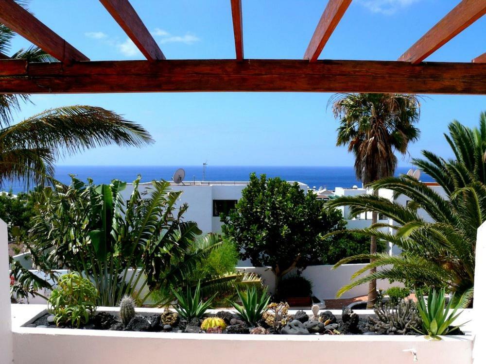 Apartamentos Tamarindos Puerto del Carmen  Exterior photo